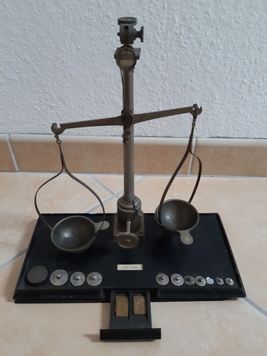 Balkenwaage feinwaage aus - balkenwaage,,